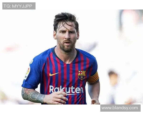 足球8号球服的传奇人物盘点：那些身披8号球衣闪耀绿茵场的巨星