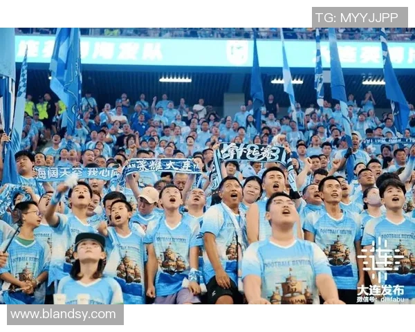 带布球星风采：那些足球场上以头巾展现个性的球员们